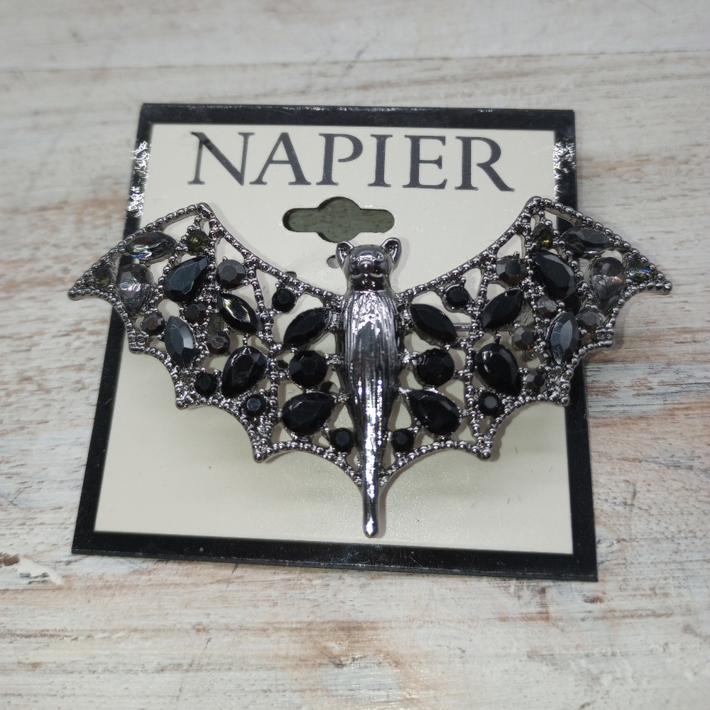 Napier Halloween Stone Bat Pin